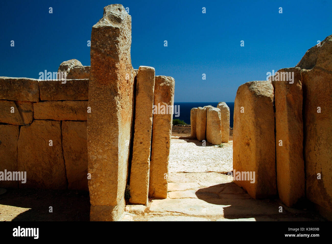 Hagar Qim ist eine Gruppe von megalithischen t unter den ältesten religiösen Stätten auf der Erde, durch das Welterbe Komitee als einzigartige architektonische Meisterwerke Malta Europa beschrieben. Stockfoto