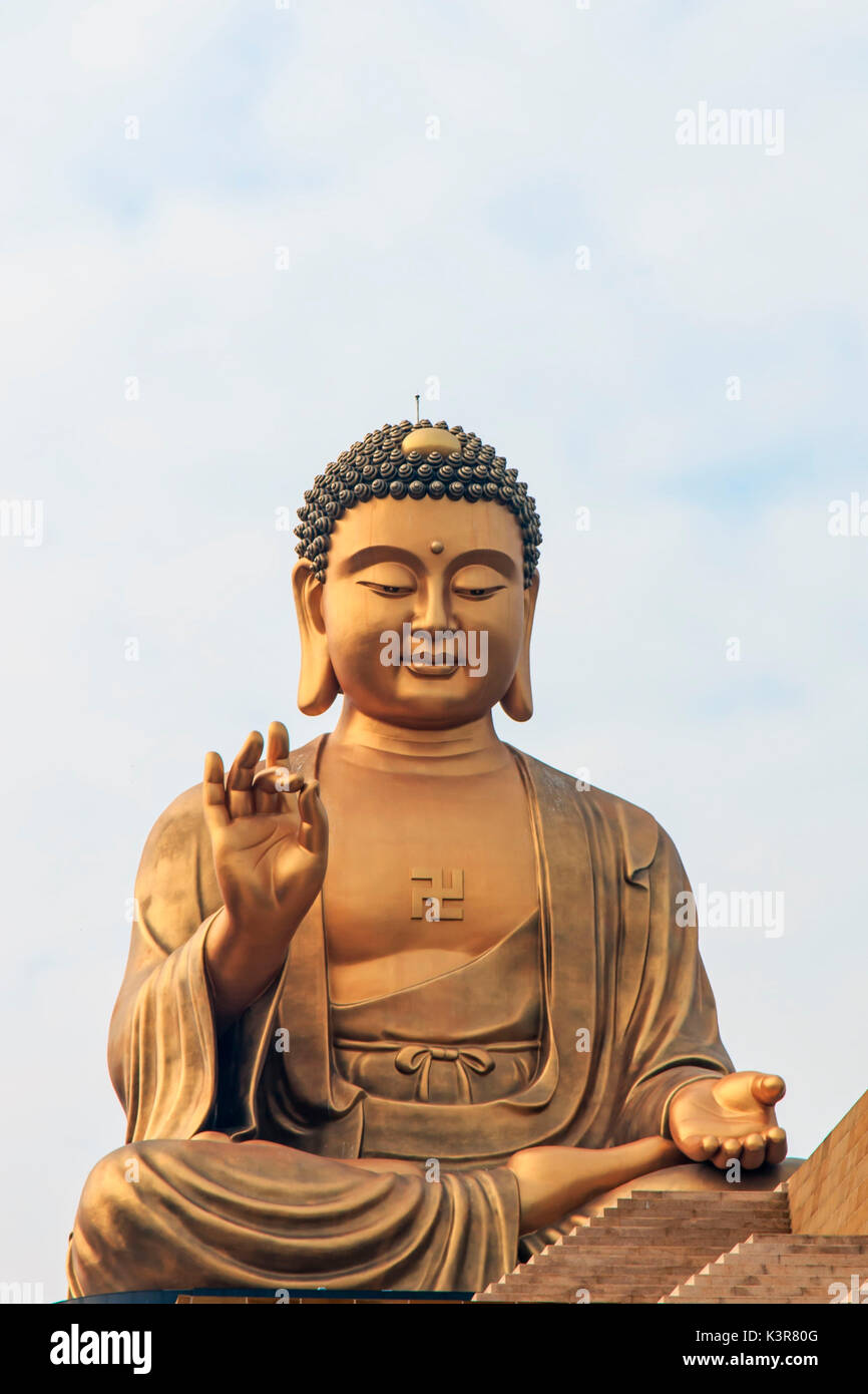 Riesiger Buddha Bei Fo Guang Shan Buddist Tempel Von Kaohsiung Fotos