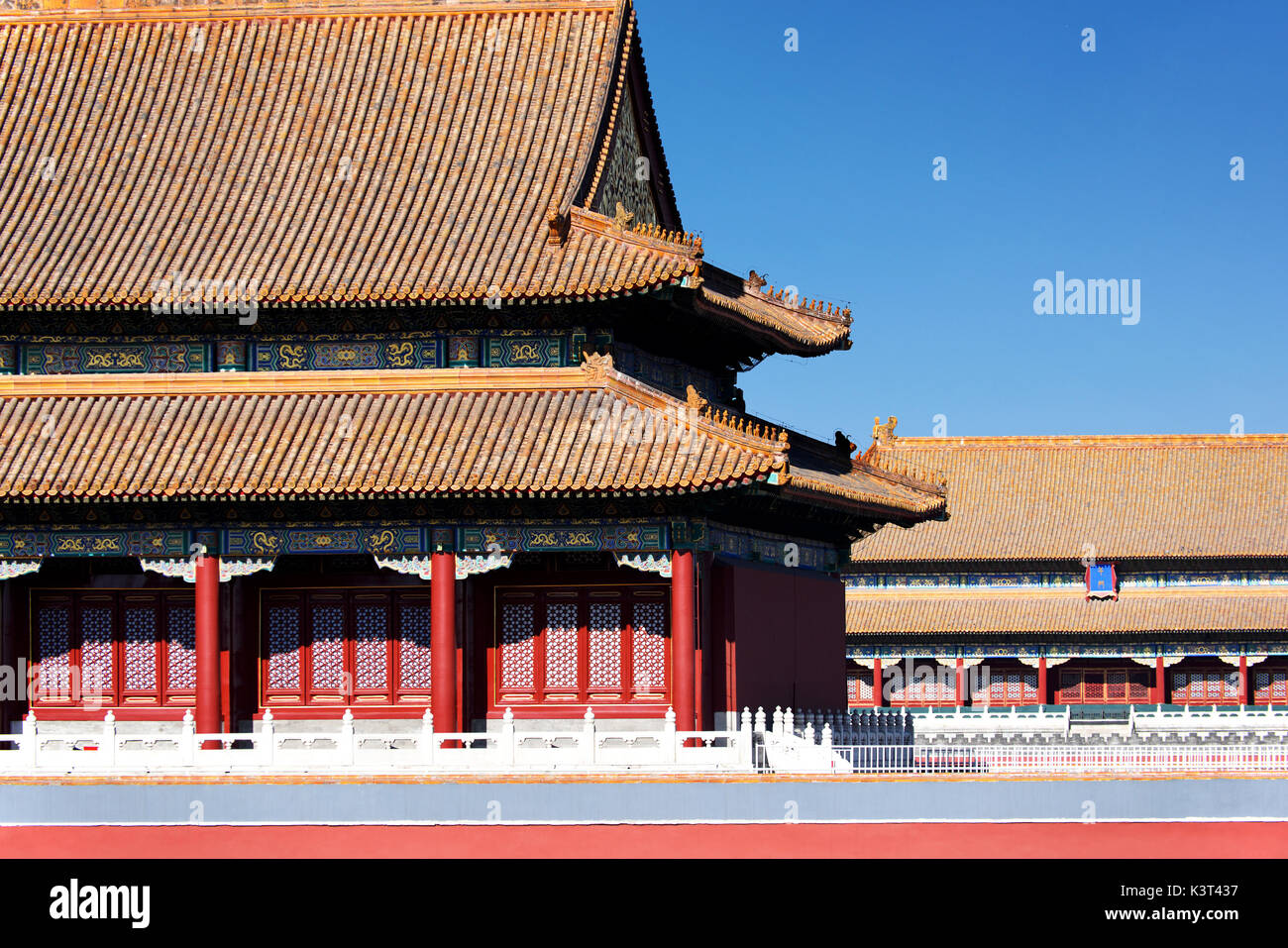 Die verbotene Stadt unter blauem Himmel in Peking, China. Stockfoto