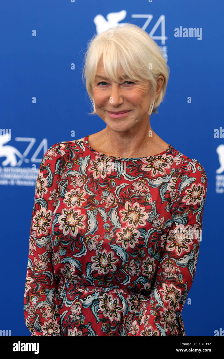 Venedig, Italien. 3 Sep, 2017. die Schauspielerin Helen Mirren an der fotoauftrag der Film "Freizeitaktivitäten", 74th International Film Festival Venedig Kredit Kredit: Ottavia Da Re/Sintesi/Alamy leben Nachrichten Stockfoto