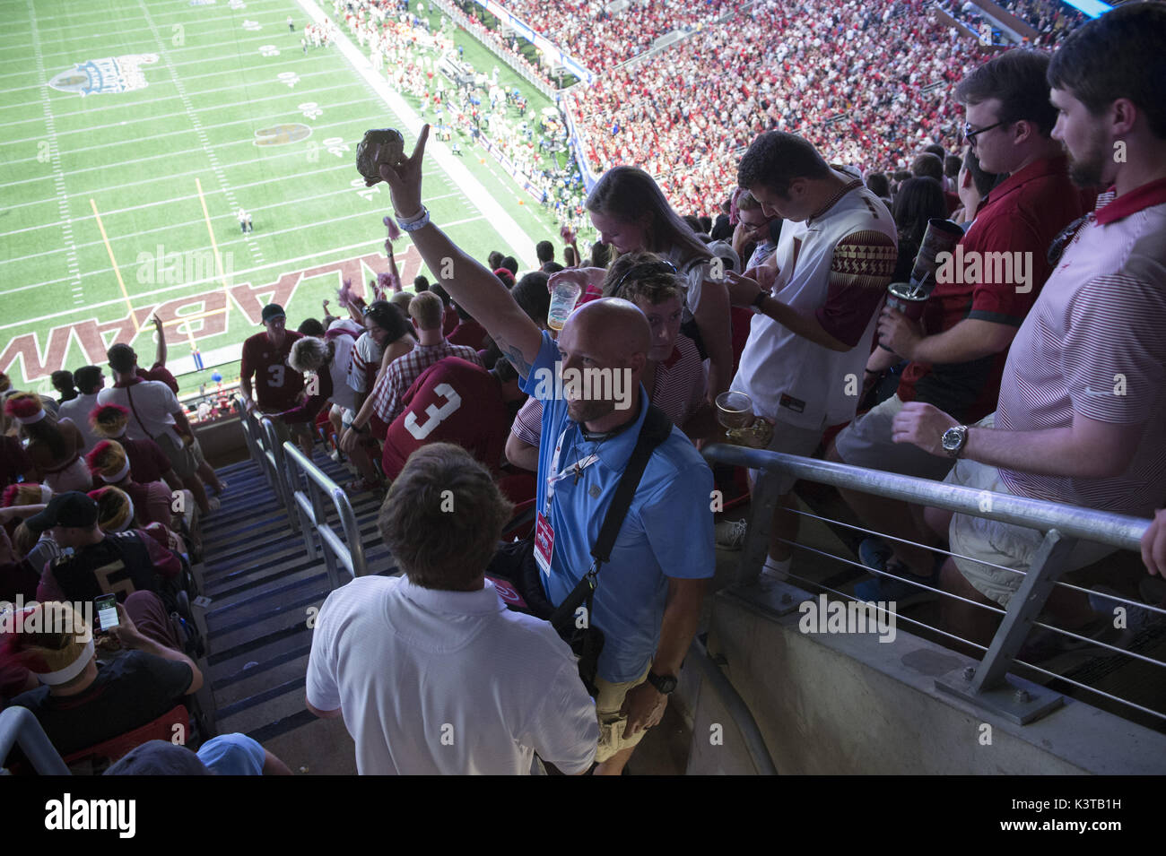 Atlanta, GA, USA. 2. Sep 2017. Küken-fil-ein Kickoff spiel Sept 2 Credit: Robin Rayne Nelson/ZUMA Draht/Alamy leben Nachrichten Stockfoto