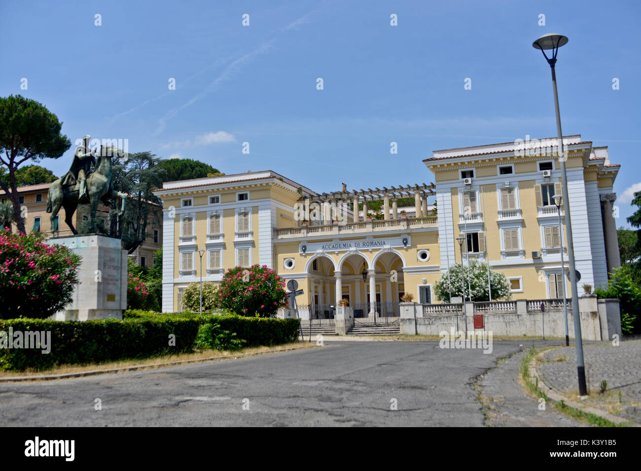 Academia di Rumänien, Piazza José de San Martin, Rom Stockfoto