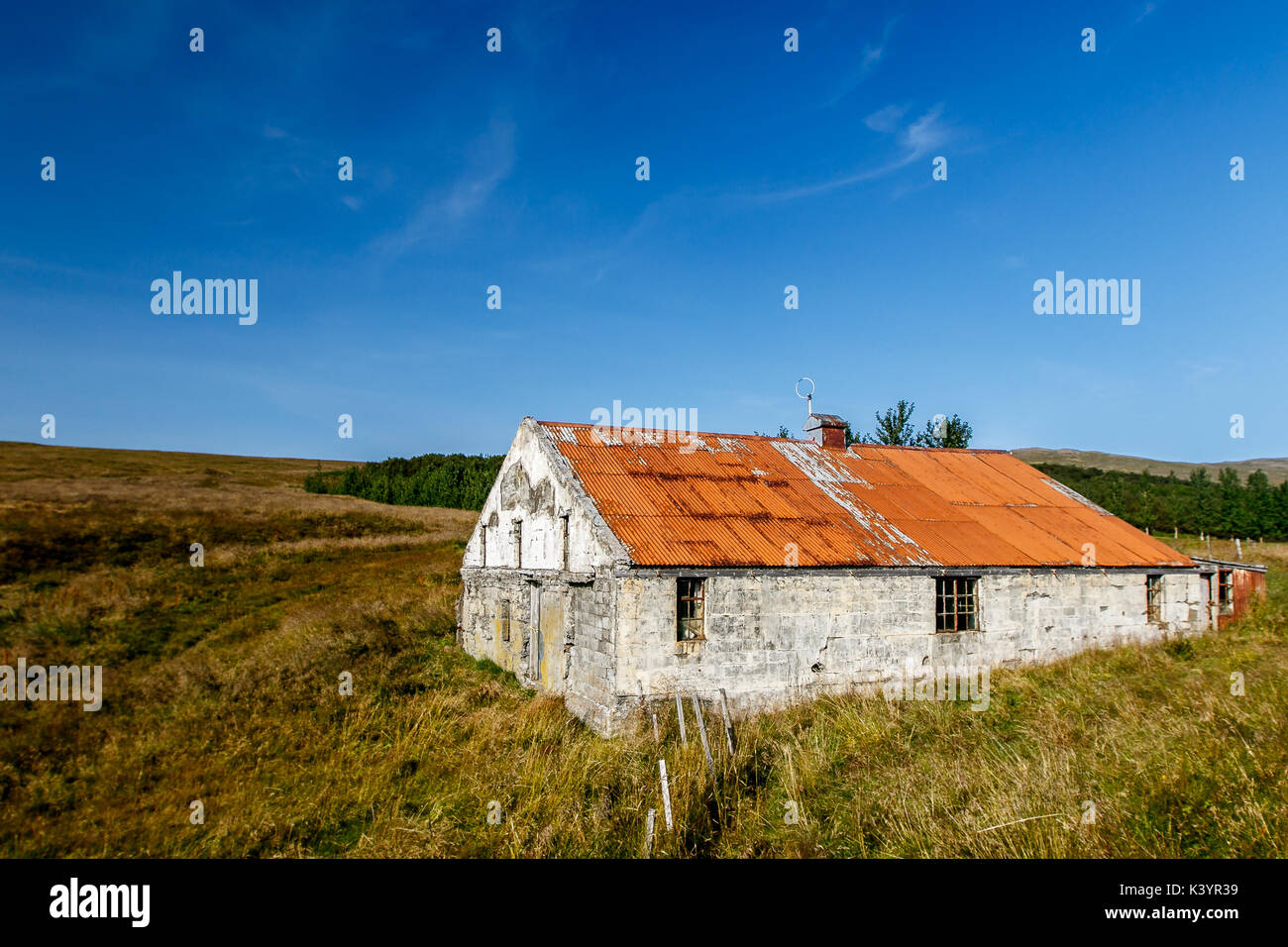 Alte verlassene Scheune in ländlichen Island. Stockfoto