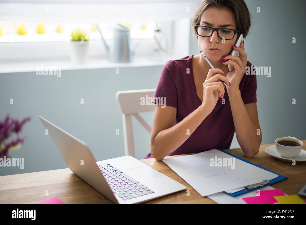 Die Lösung von Problemen ist eine meiner Pflicht bei der Arbeit Stockfoto
