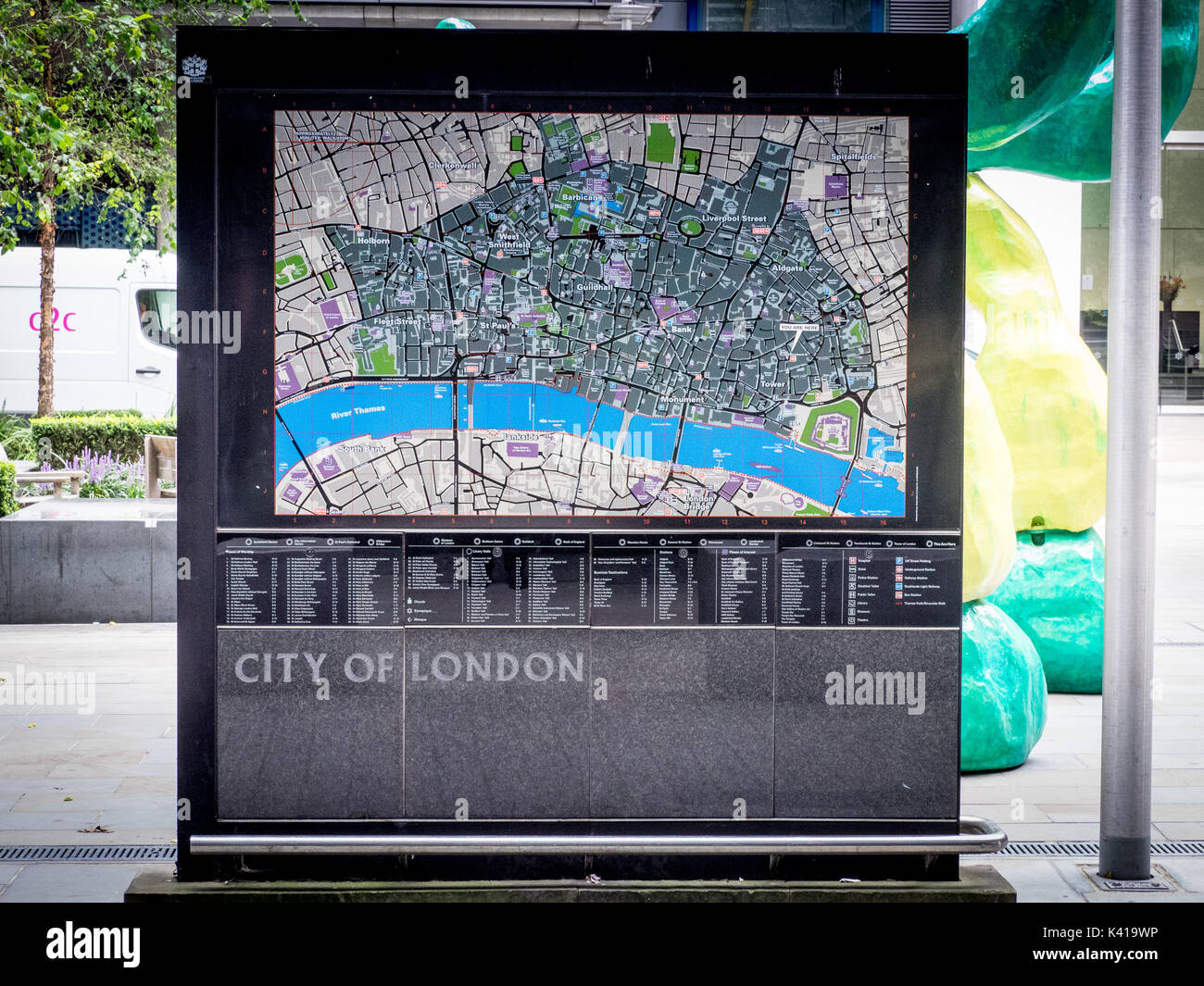 Ein großer Stadtplan von London (Square Mile) Financial District außerhalb Bahnhof Fenchurch Street, London, UK. Stockfoto