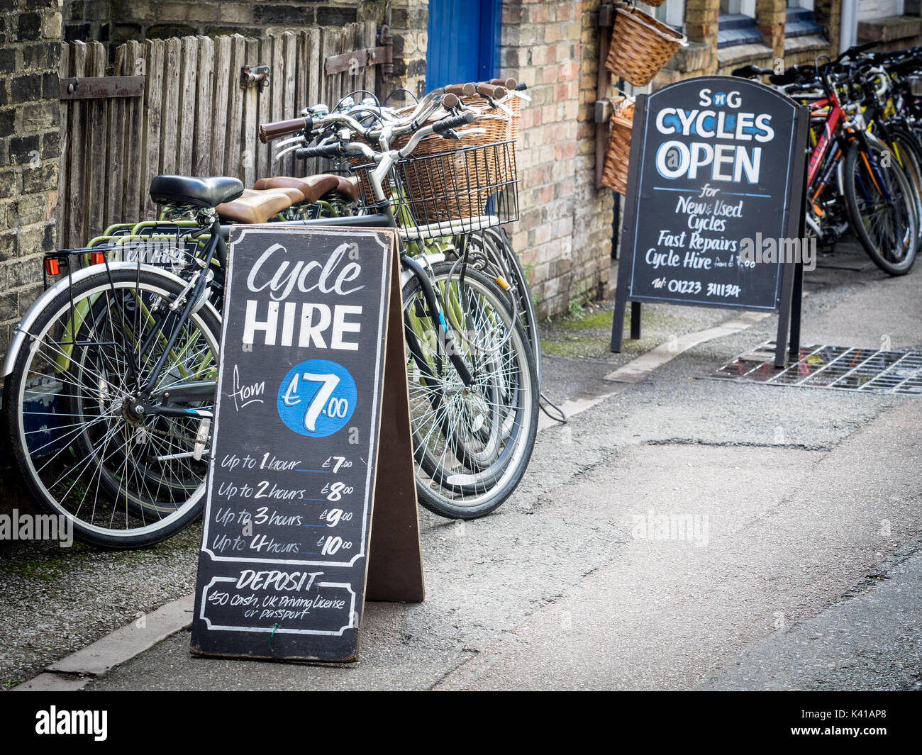 Fahrradverleih und Cycle Repair in Cambridge Großbritannien Stockfoto