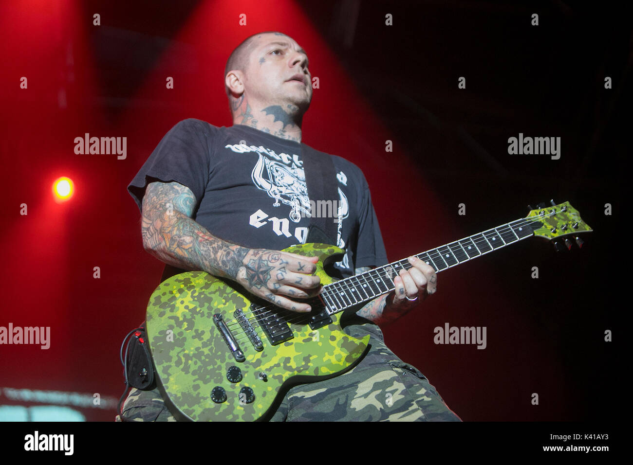 Lars Frederiksen rancid tritt während des IT's Not Dead Festivals am 26. August 2017 Glen Helen Amphitheater San Bernardino, Kalifornien auf. Stockfoto