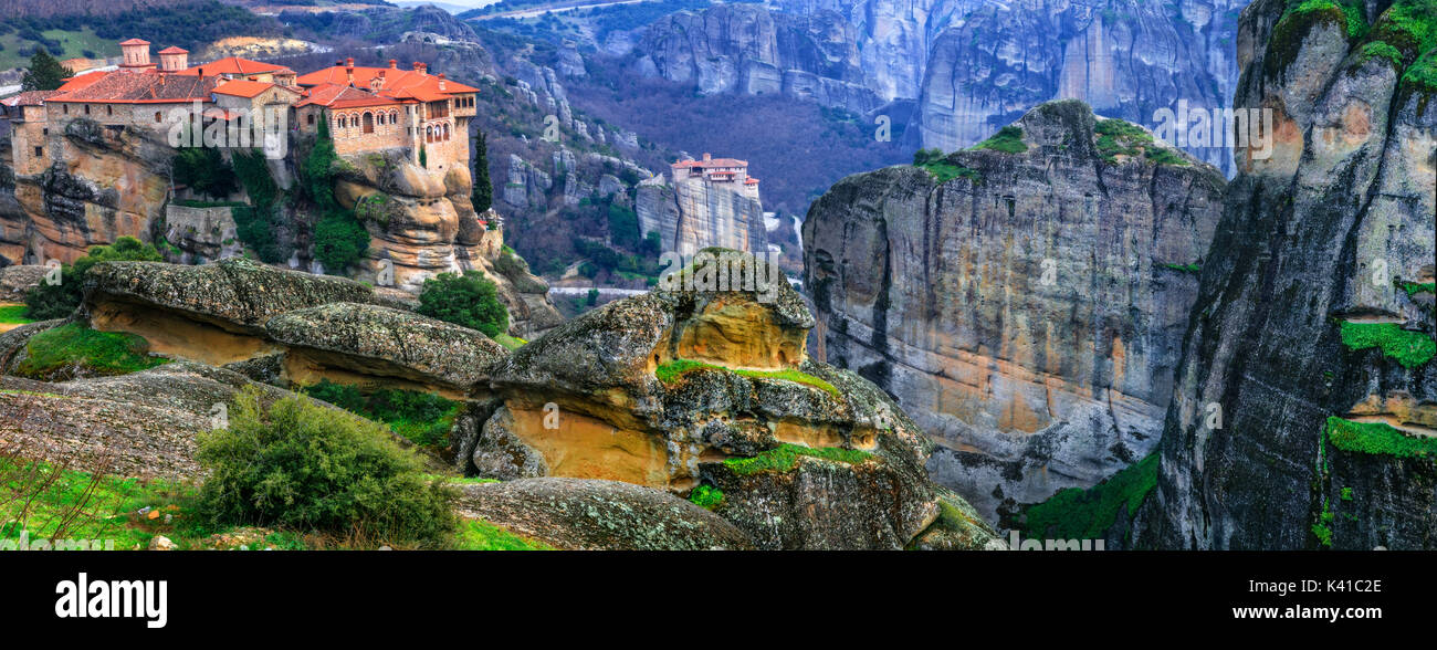 Unglaubliche Kloster auf dem Felsen, Meteora, Griechenland. Stockfoto