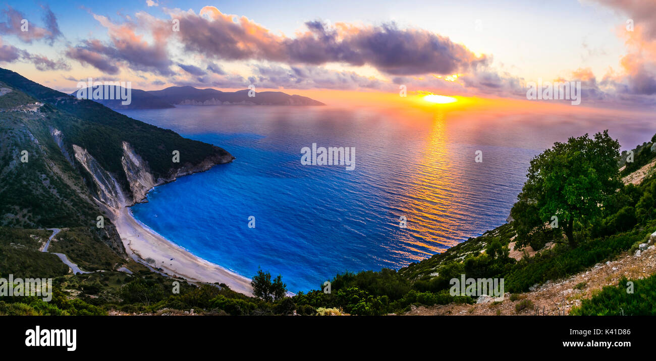 Schöne Myrtos Beach, Insel Kefalonia, Panoramaaussicht, Griechenland. Stockfoto