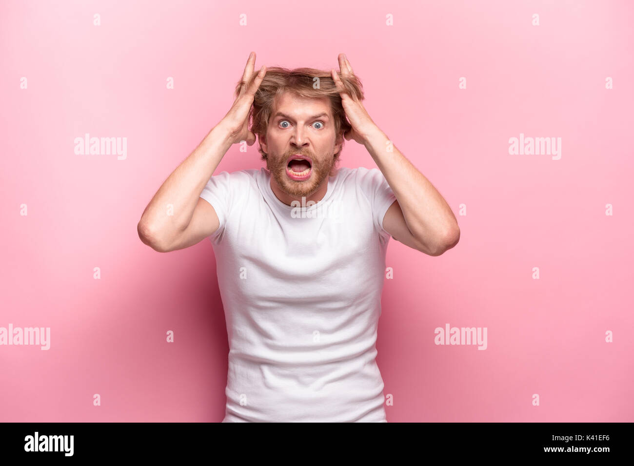 Die Wut und schreienden Mann Stockfoto