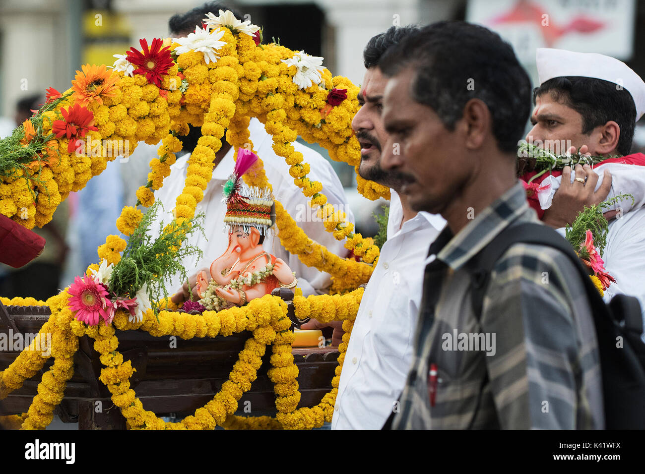 Das Bild der Ganpati oder Elefant unter der Leitung Herrn in Palki auf