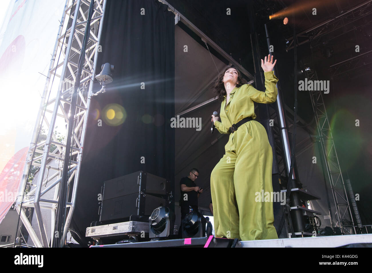 Vancouver, Kanada. 03 Sep, 2017. Vancouver, Kanada. 3. Sep 2017. Neuseeland Singer-Songwriter Lorde durchführen am iHeartRadio Beach Ball an der PNE Amphitheater in Vancouver, BC, Kanada. Credit: Jamie Taylor/Alamy Leben Nachrichten. Stockfoto