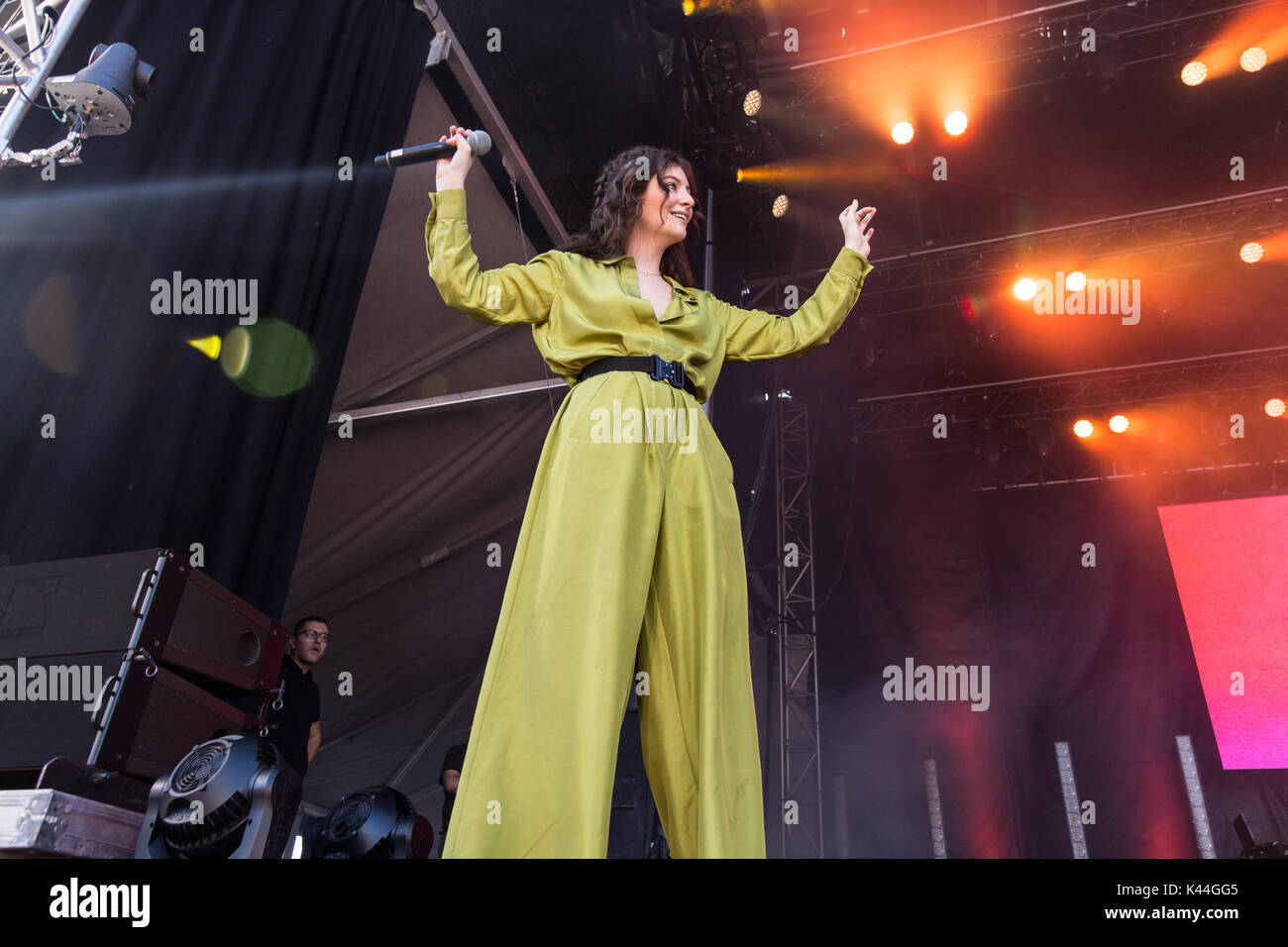 Vancouver, Kanada. 03 Sep, 2017. Vancouver, Kanada. 3. Sep 2017. Neuseeland Singer-Songwriter Lorde durchführen am iHeartRadio Beach Ball an der PNE Amphitheater in Vancouver, BC, Kanada. Credit: Jamie Taylor/Alamy Leben Nachrichten. Stockfoto