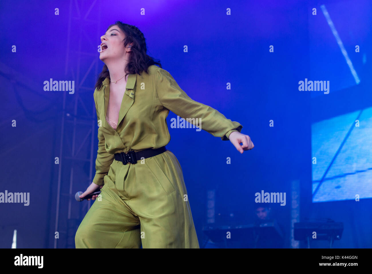 Vancouver, Kanada. 03 Sep, 2017. Vancouver, Kanada. 3. Sep 2017. Neuseeland Singer-Songwriter Lorde durchführen am iHeartRadio Beach Ball an der PNE Amphitheater in Vancouver, BC, Kanada. Credit: Jamie Taylor/Alamy Leben Nachrichten. Stockfoto