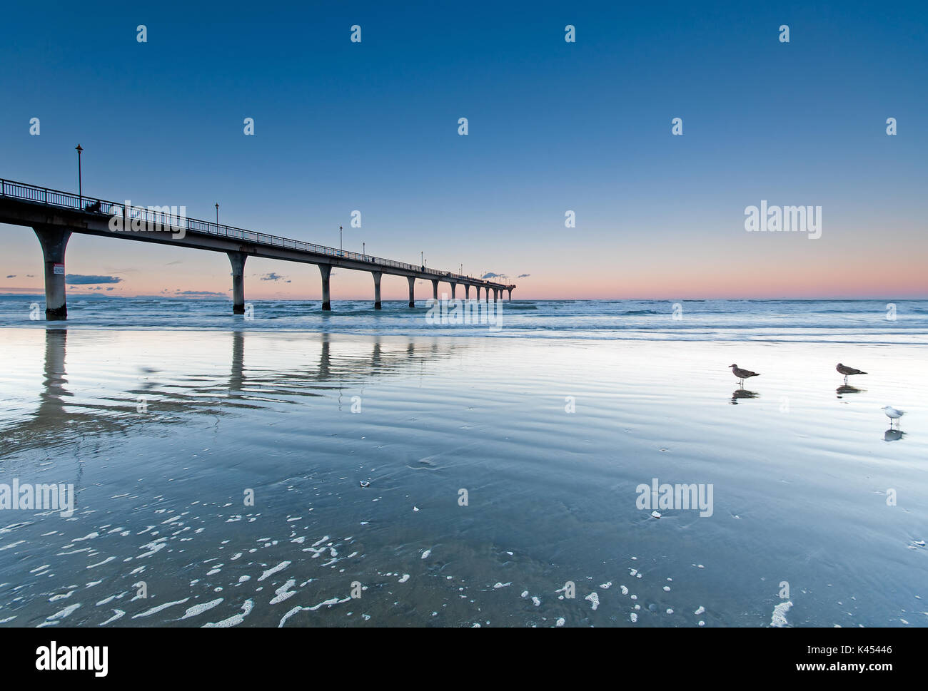 Sonnenuntergang in New Brighton Beach View in Christchurch, Südinsel, Neuseeland. Stockfoto