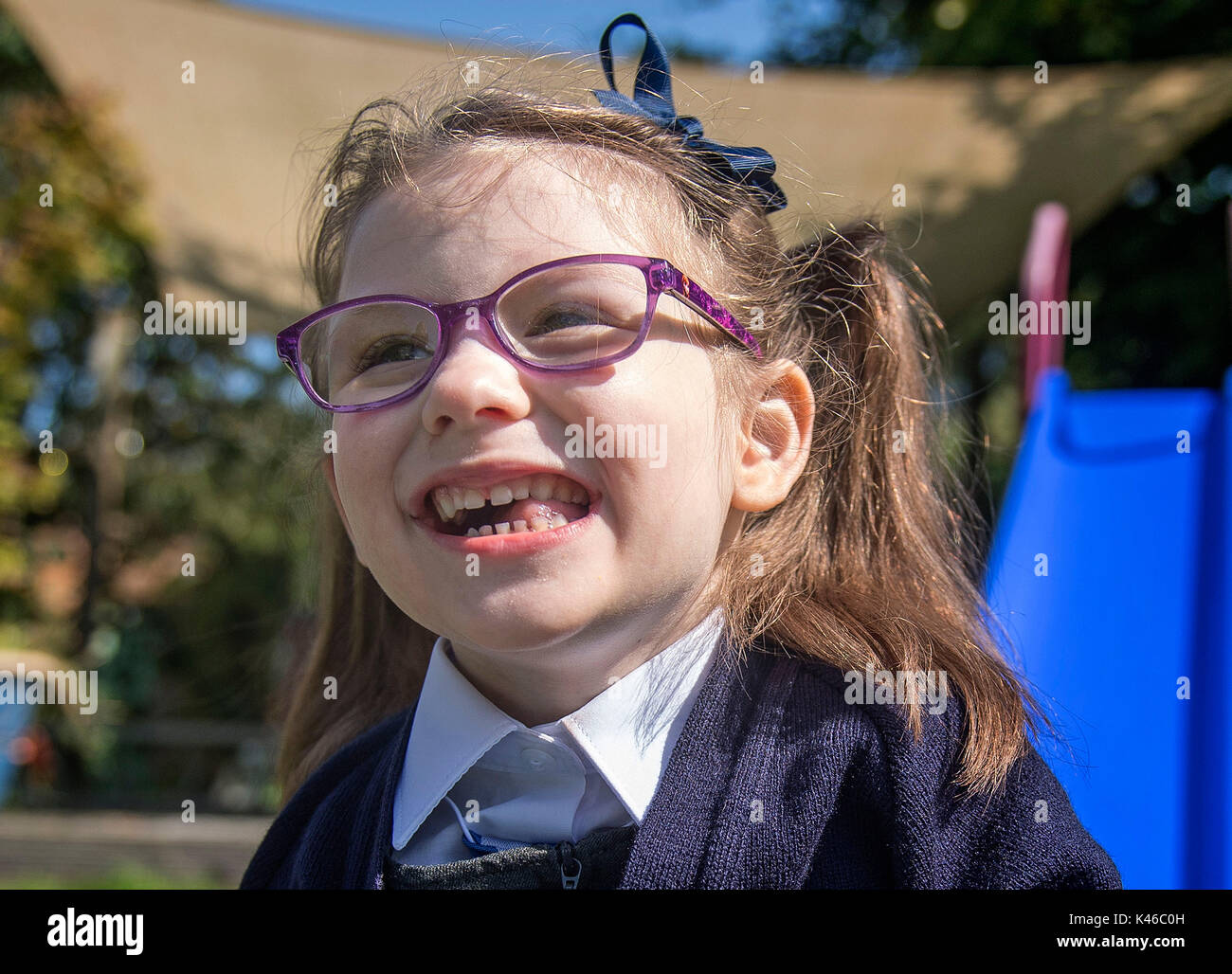 Evie Doherty, vier, die dank der „unausbleiblichen Entscheidung“, die die Familie ihres Organspenders getroffen hat, mit einem neuen Herzen die Schule beginnt, sagte ihre Mutter Nicole Doherty. Stockfoto