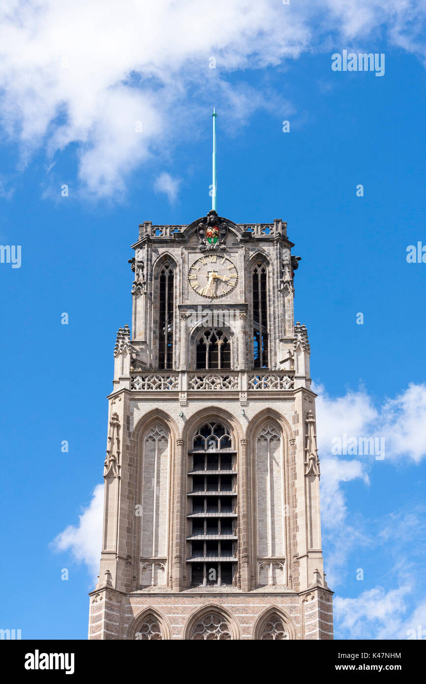 Der Turm von Grote der Sint-Laurenskerk (Große oder St. Laurentius Kirche), Rotterdam, Niederlande Stockfoto