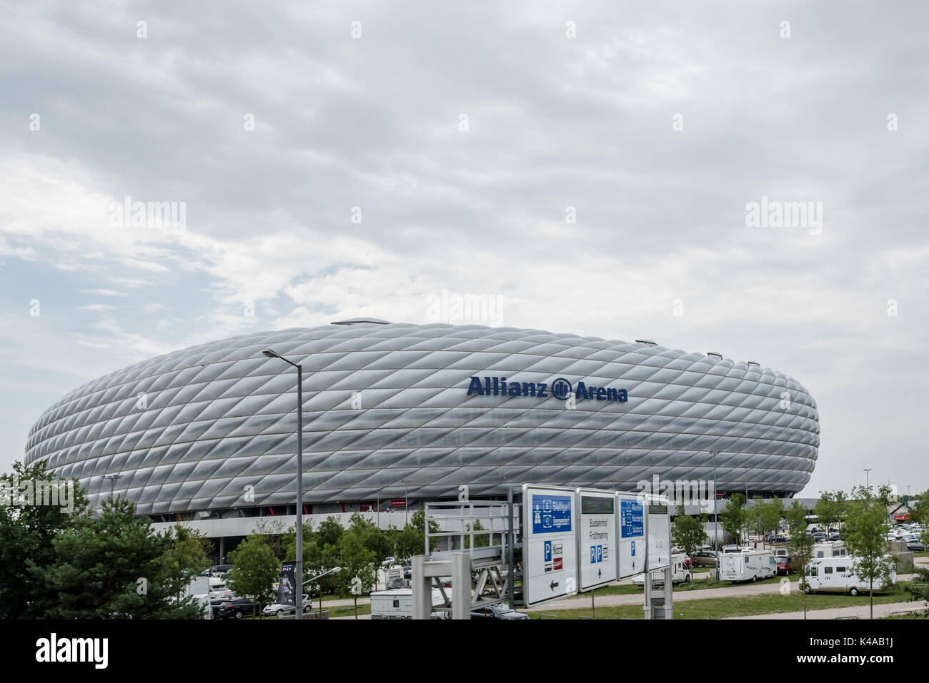 Äußere Aufnahme der Allianz Arena Stockfoto