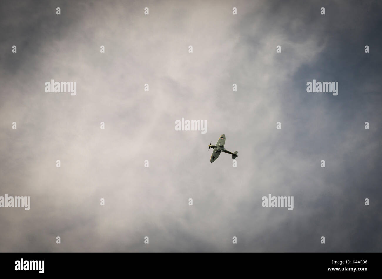 Supermarine Spitfire Kampfflugzeug aus dem Zweiten Weltkrieg auf Folkestone, Kent, Großbritannien Stockfoto