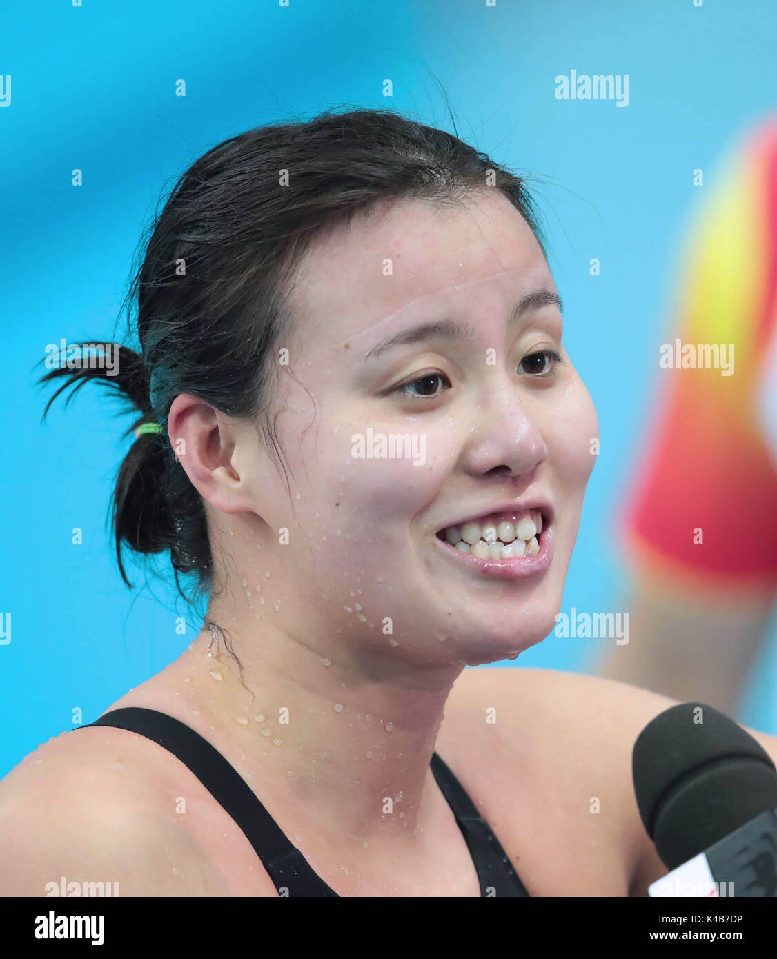 Tianjin. 5. Sep 2017. Fu Yuanhui der Zhejiang ist nach der Frauen 200 m Rückenschwimmen schwimmen Wärme bei 13 chinesischen Nationalen Spiele in North China Tianjin Gemeinde, Sept. 5, 2017 interviewt. Fu Yuanhui erweitert, um das Halbfinale mit 2 Minuten und 13,35 Sekunden. Credit: Cai Yang/Xinhua/Alamy leben Nachrichten Stockfoto