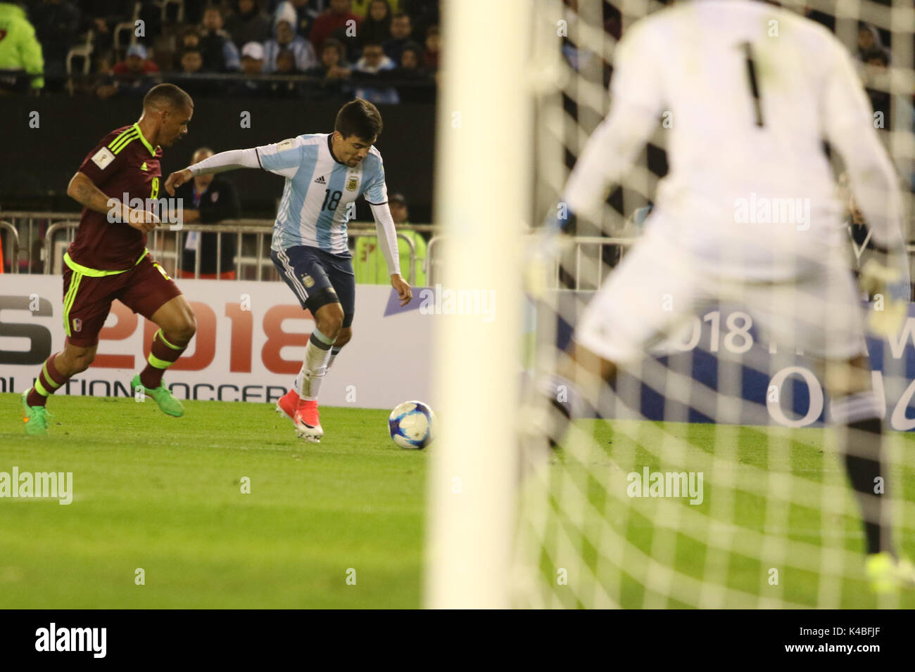 Buenos Aires, Argentinien. 5 Sep, 2017. Von Argentinien während des Spiels mit Venezuela für die Fifa Fußball-Weltmeisterschaft 2018 für die Conmebol an monumentalen Stadion, Buenos Aires, Argentinien. Credit: Néstor J. Beremblum/Alamy leben Nachrichten Stockfoto