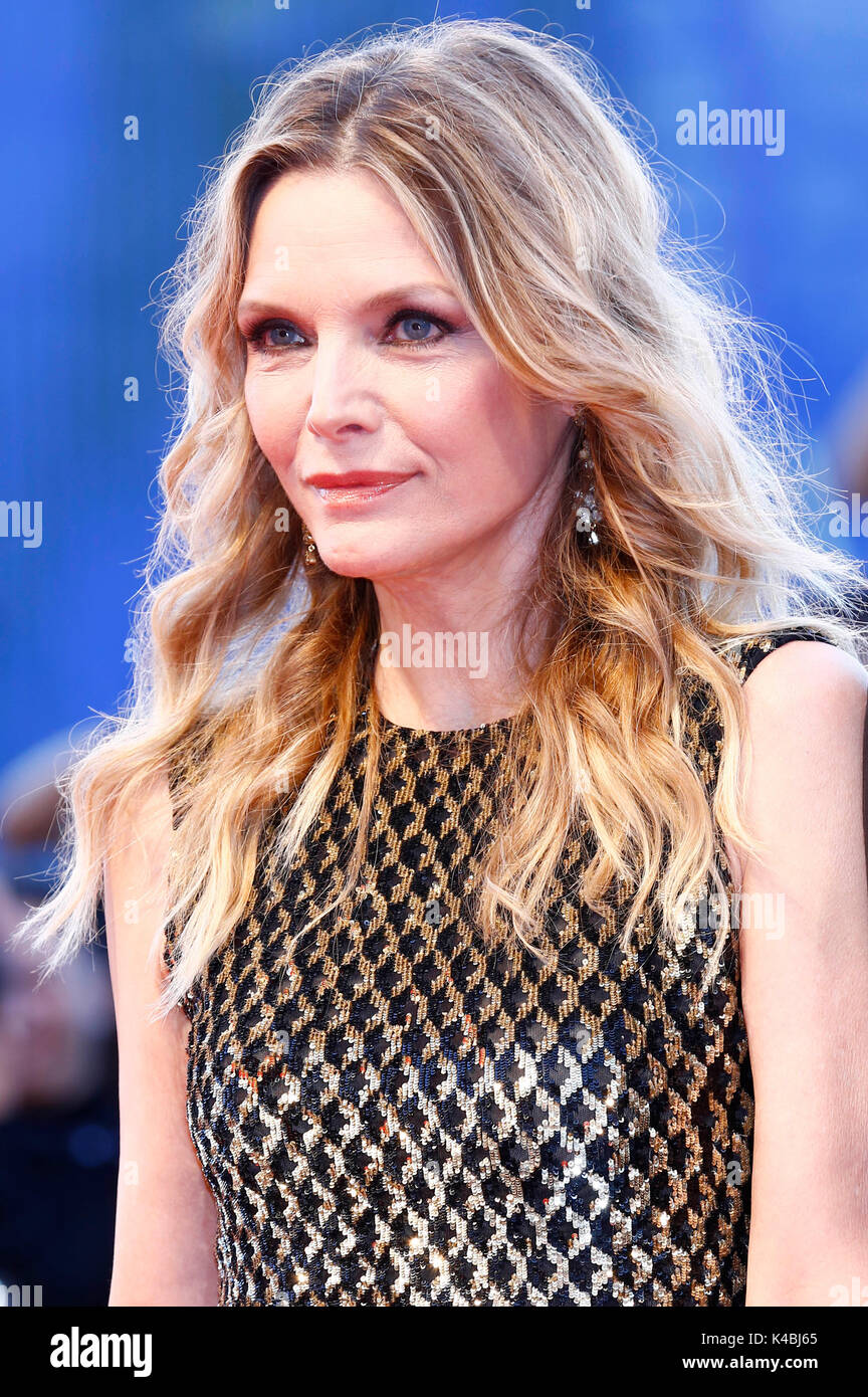 Venedig, Italien. 05 Sep, 2017. Michelle Pfeiffer die Teilnahme an der 'Mutter!' Premiere auf dem 74. Internationalen Filmfestival von Venedig im Palazzo del Cinema am 05. September 2017 in Venedig, Italien Quelle: geisler - fotopress/alamy leben Nachrichten Stockfoto