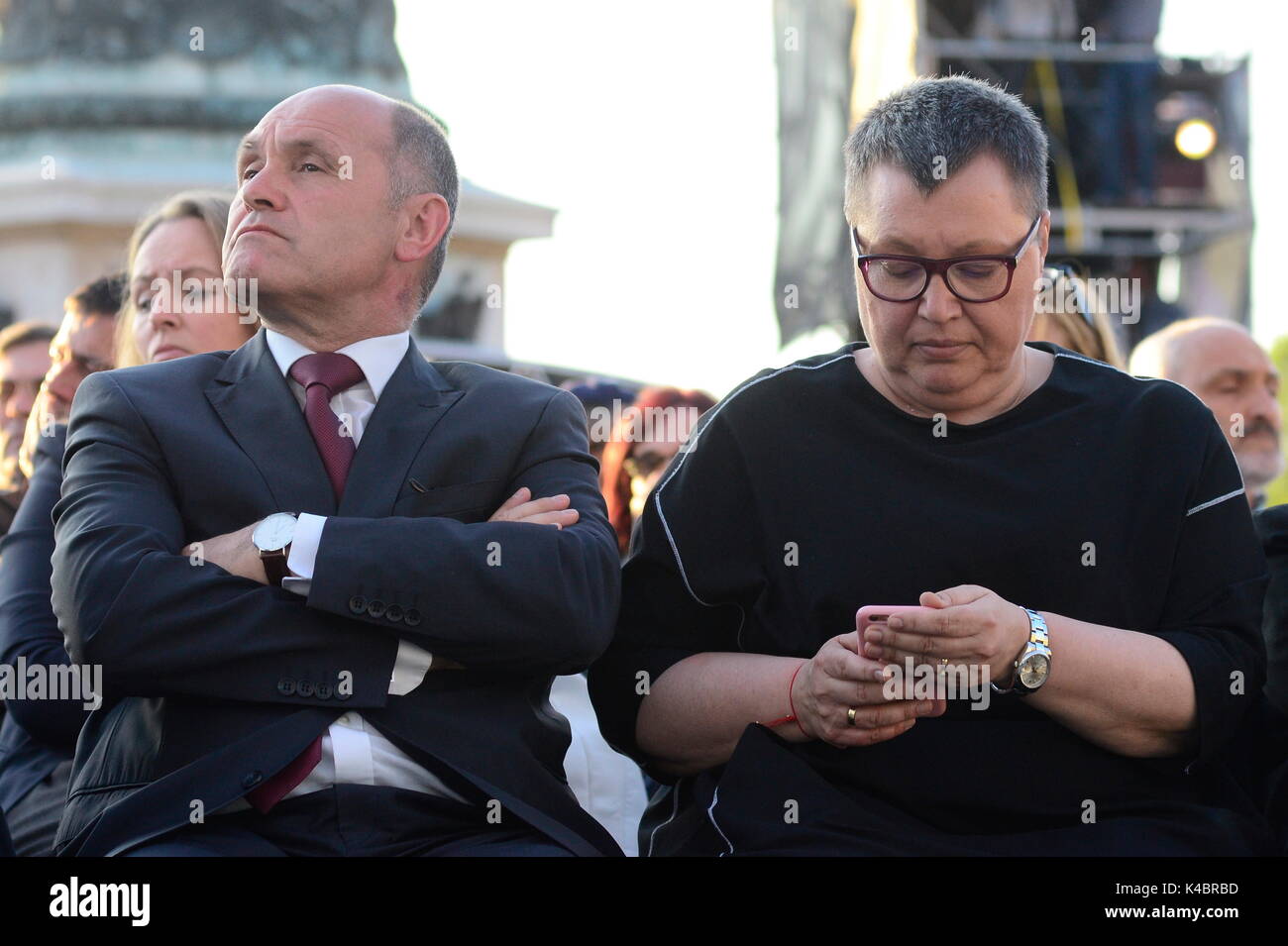 Innenminister Wolfgang Sobotka und Gesundheit Minister Sabine Oberhauser Stockfoto