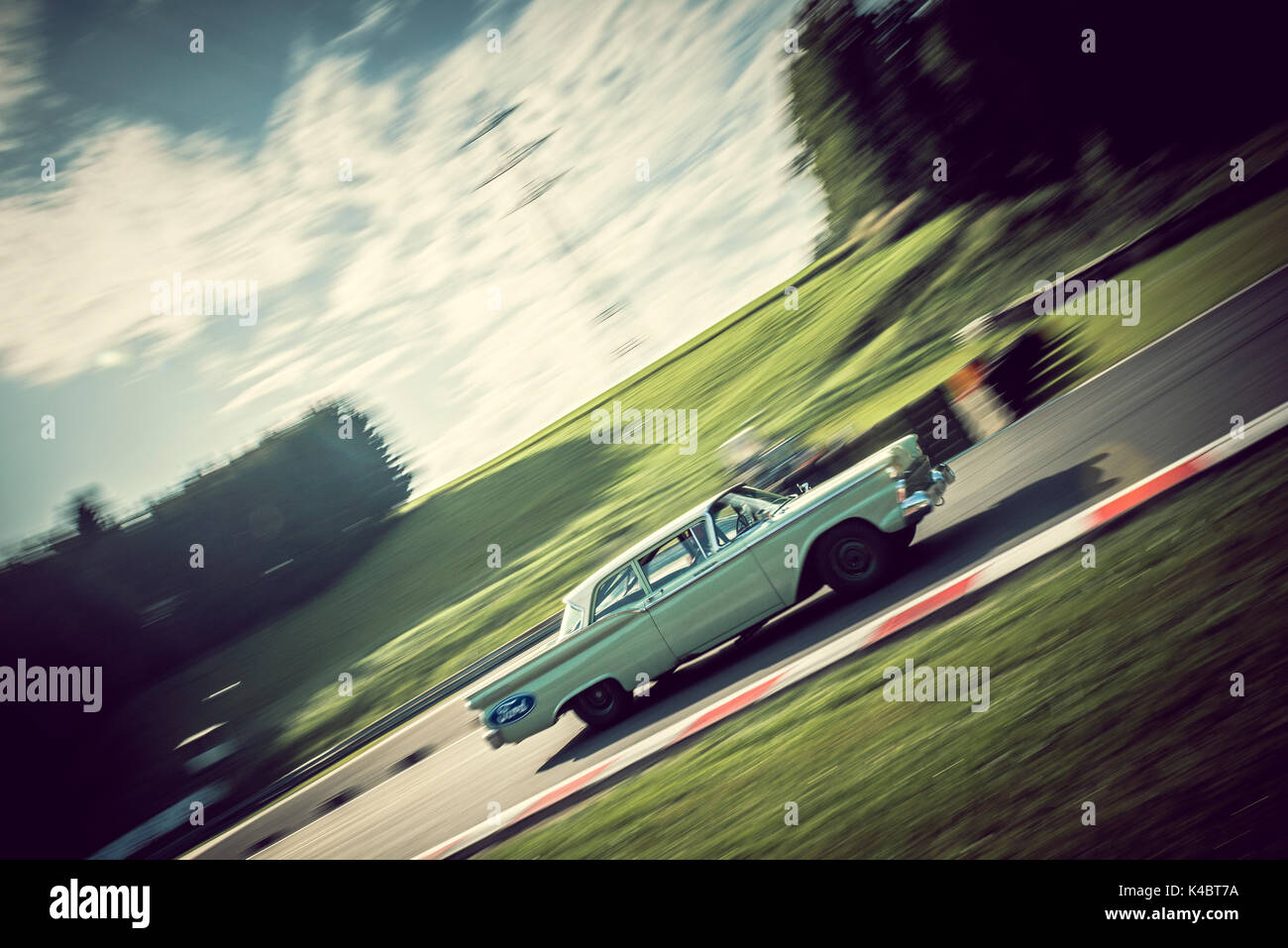 Ford Galaxie von 1959 - Classic Car Racing Stockfoto