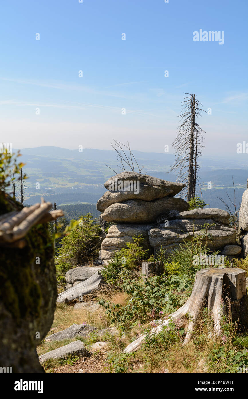 Schöne Aussicht in die Natur finden und buchen Reise Tipp Dreisesselberg Stockfoto