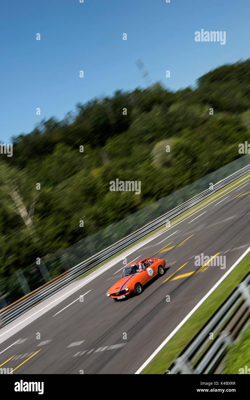 Glas 1700 gt Fotos und Bildmaterial in hoher Auflösung Alamy