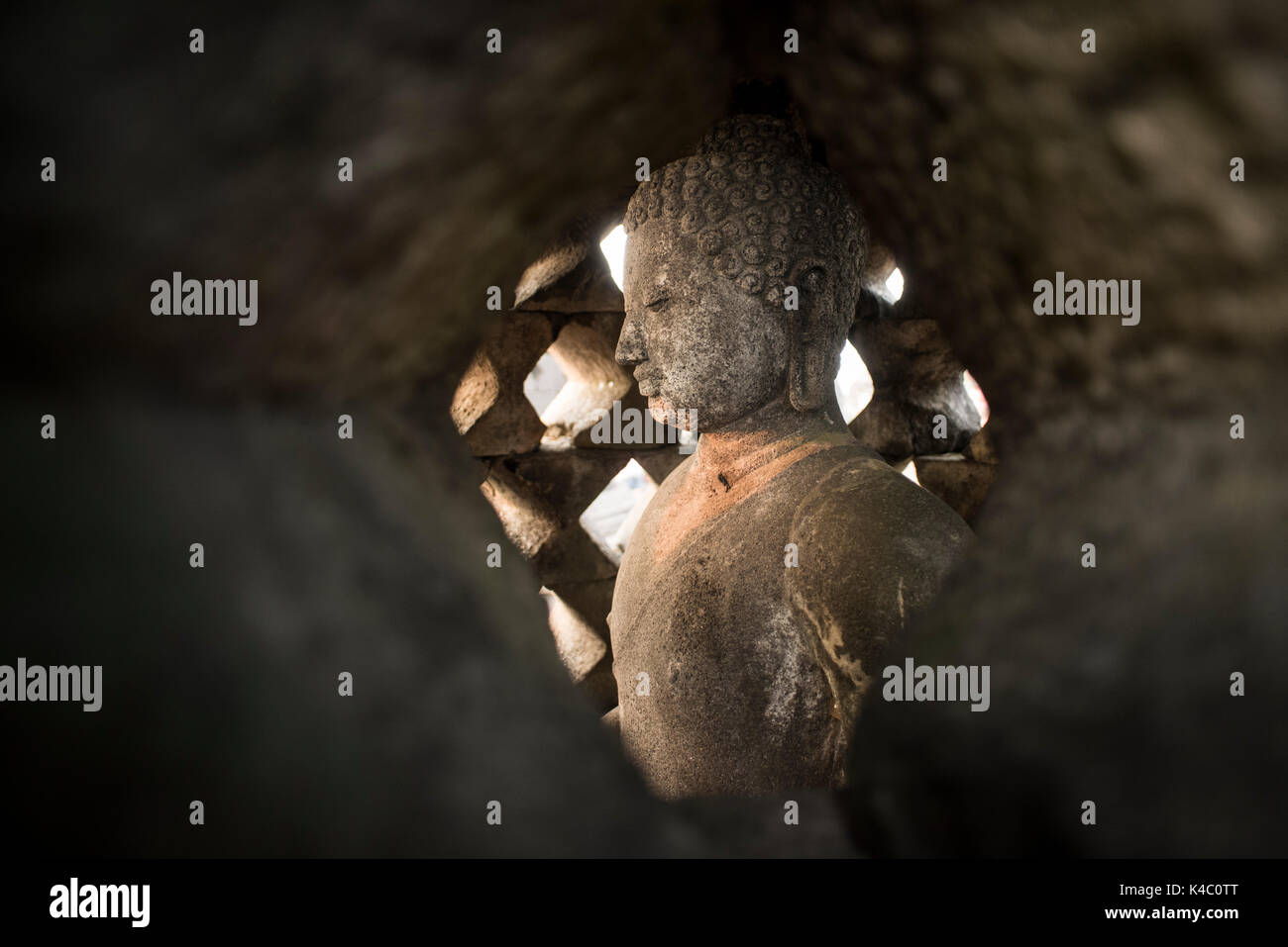 Buddha Statue am borobudor Tempel in Java, Indonesien. Stockfoto