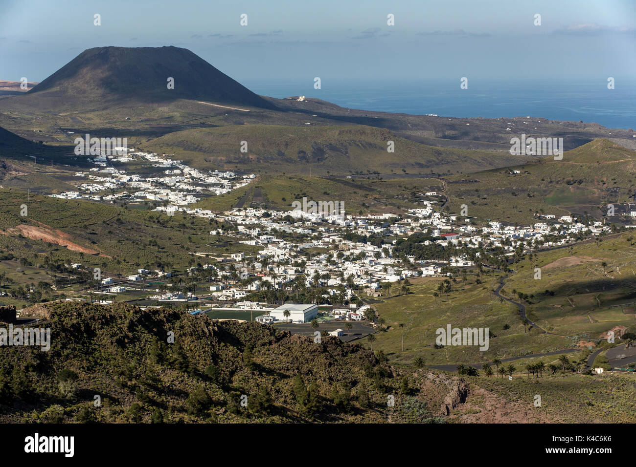 78 5000 Blick auf Haria im Tal der tausend Palmen, Lanzarotes, Kanaren, Spanien, Europa Stockfoto