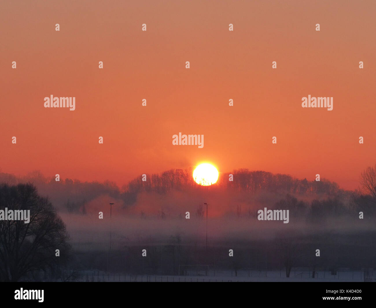 Sonnenaufgang am Ampermoss, River Valley Fen in der Nähe Ammersee in Oberbayern Stockfoto