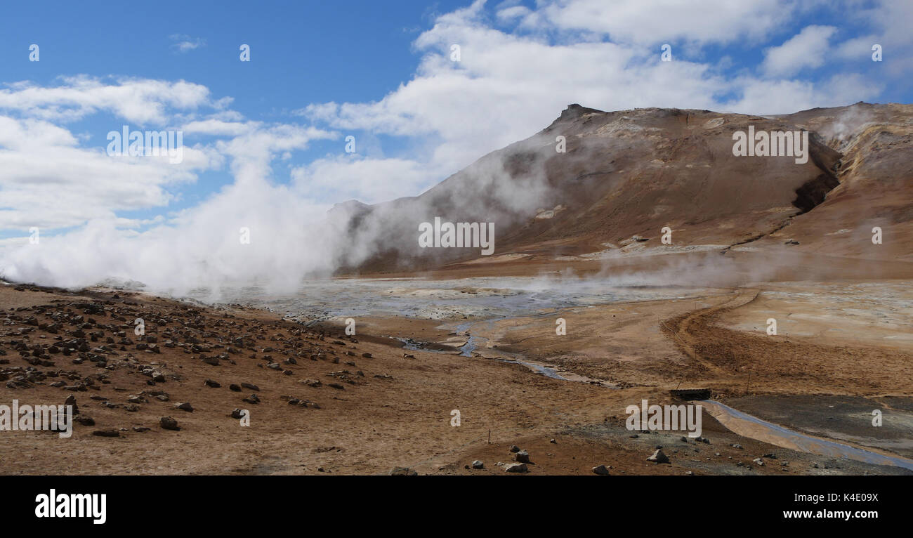 Namafjall, Island, Brodelnden und dampfenden Schwefelquellen Stockfoto Namafjall, Island, Brodelnden und dampfenden Schwefelquellen Stockfoto