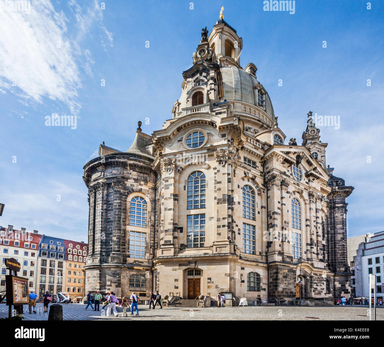 Deutschland, Sachsen, Dresden, Neumarkt, mit Blick auf die barocken Sandstein Struktur der rekonstruierten Frauenkirche Dresden Stockfoto