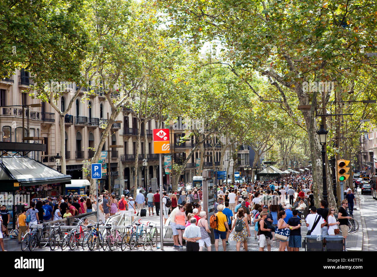 La Rambla Fußgängerzone Tourist Street im Zentrum von Barcelona in der Hauptstadt und die größte Stadt Kataloniens, in Spanien Stockfoto