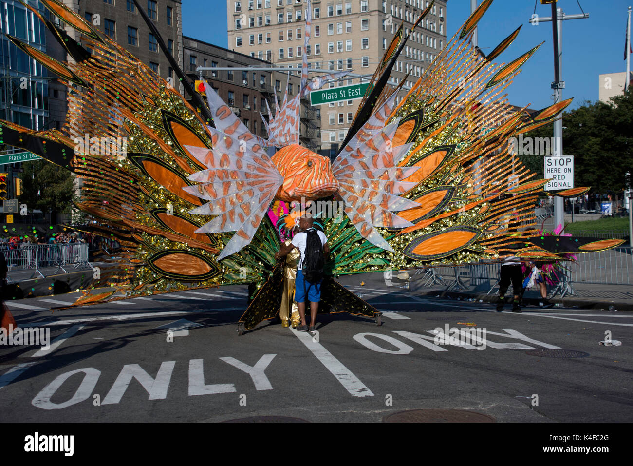 Brooklyn, NY, USA, 4. September 2017. Die Teilnehmer feiern Tag der Arbeit & West Indian Day Parade 2017 auf Eastern Parkway. Credit: Lucien O'Neill Stockfoto