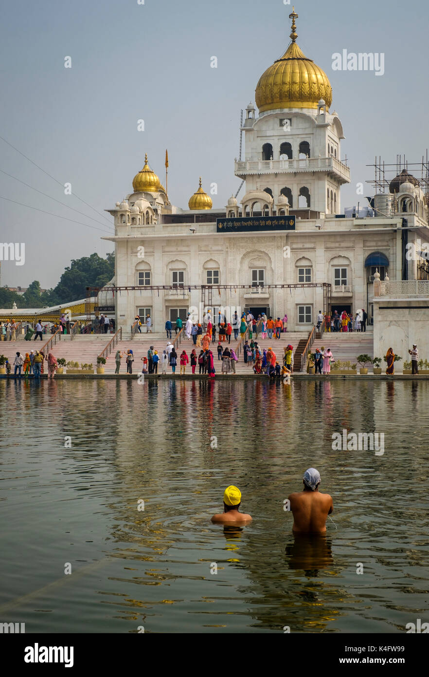 NEW DELHI, INDIEN - ca. Oktober 2016: Gurudwara Bangla Sahi auch als Sikh Haus der Anbetung in Delhi bekannt. Dies ist oone der prominentesten Sikh gur Stockfoto