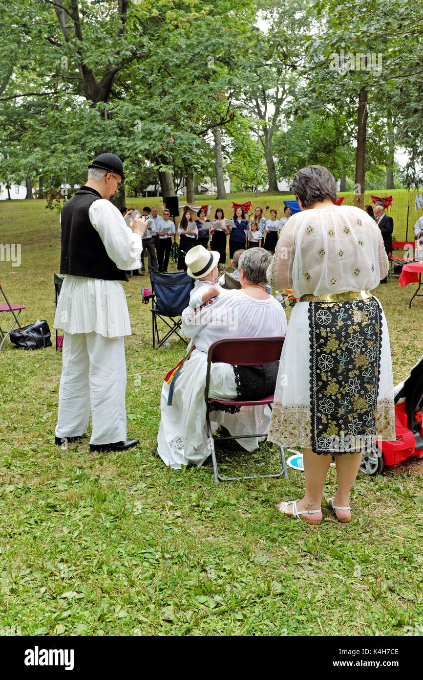 Der One World Day wird jährlich im Rockefeller Park gefeiert. Diese Veranstaltung in Cleveland, Ohio, zeigt aktiv kulturelle Wege in ausgewiesenen Gärten. Stockfoto