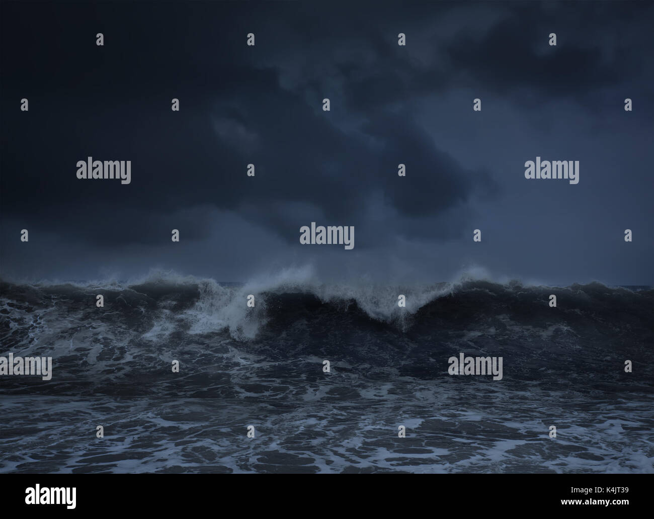 Dunkle Meer stürmische Hintergrund Stockfoto