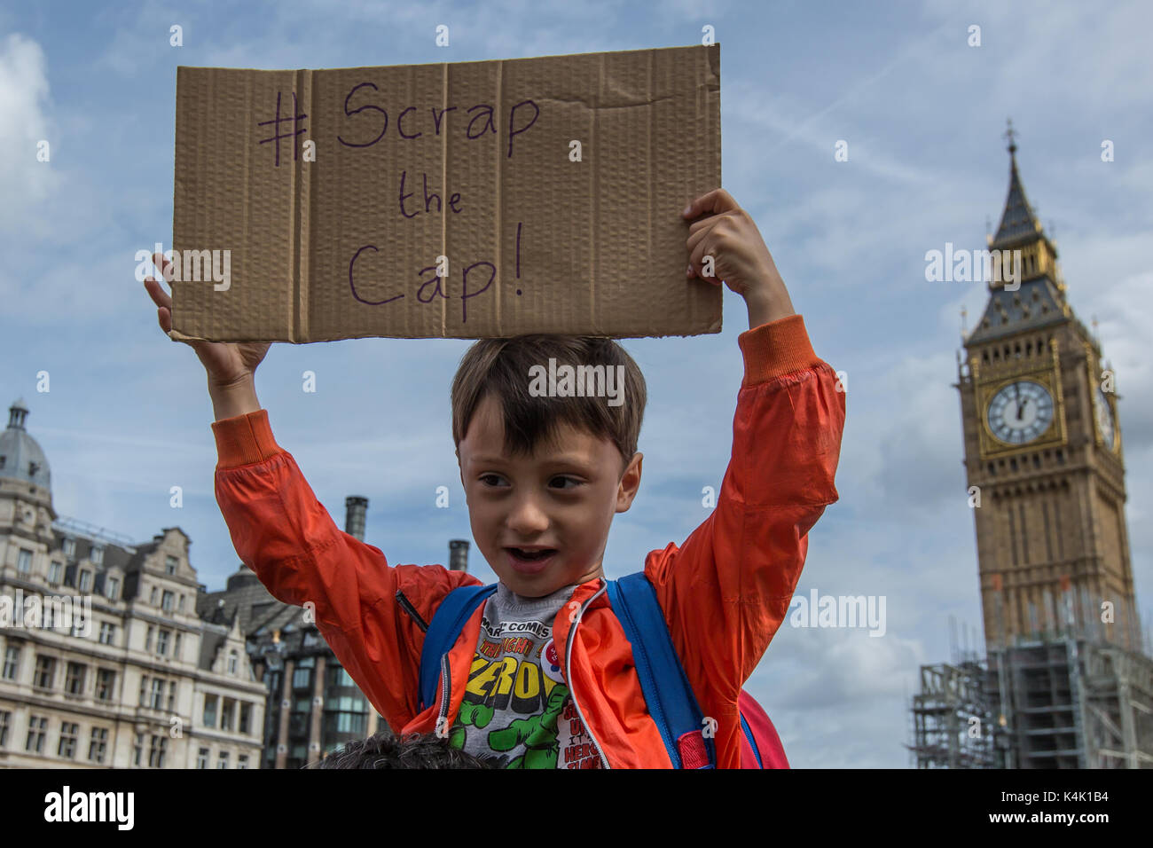 London, Großbritannien. 6. Sep 2017. In einem Protest durch die königliche Hochschule der Krankenpflege organisiert, Krankenschwestern sammelten in Central London zu protestieren gegen die Regierungen den öffentlichen Sektor Pay Gap fortgesetzt. Quelle: David Rowe/Alamy leben Nachrichten Stockfoto
