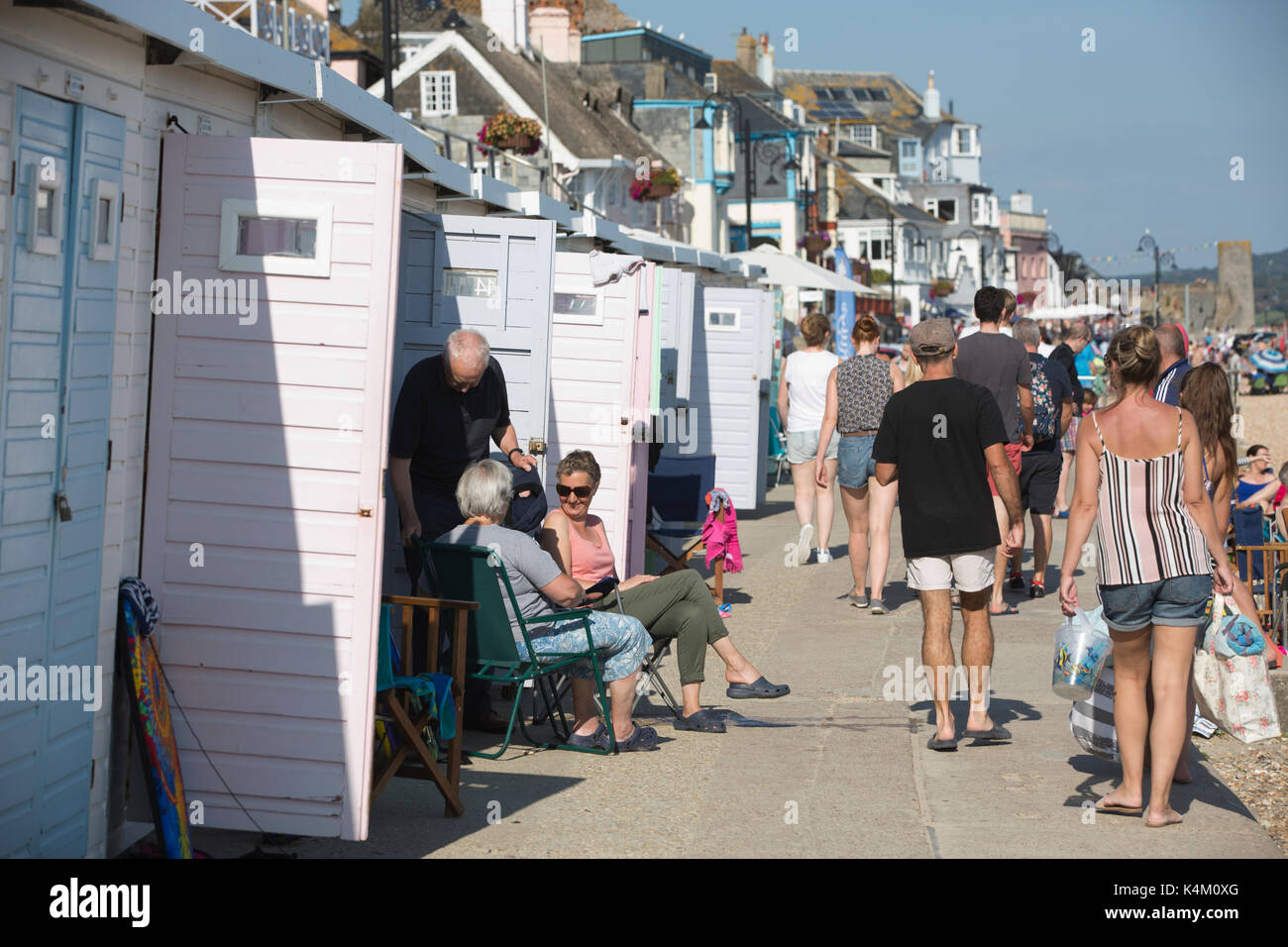 Lyme Regis, antike Stadt im Domesday Book empfohlene, mit historischen Cobb und Hafen Wahrzeichen an der Grenze Dorset-Devon, South West England, Großbritannien Stockfoto