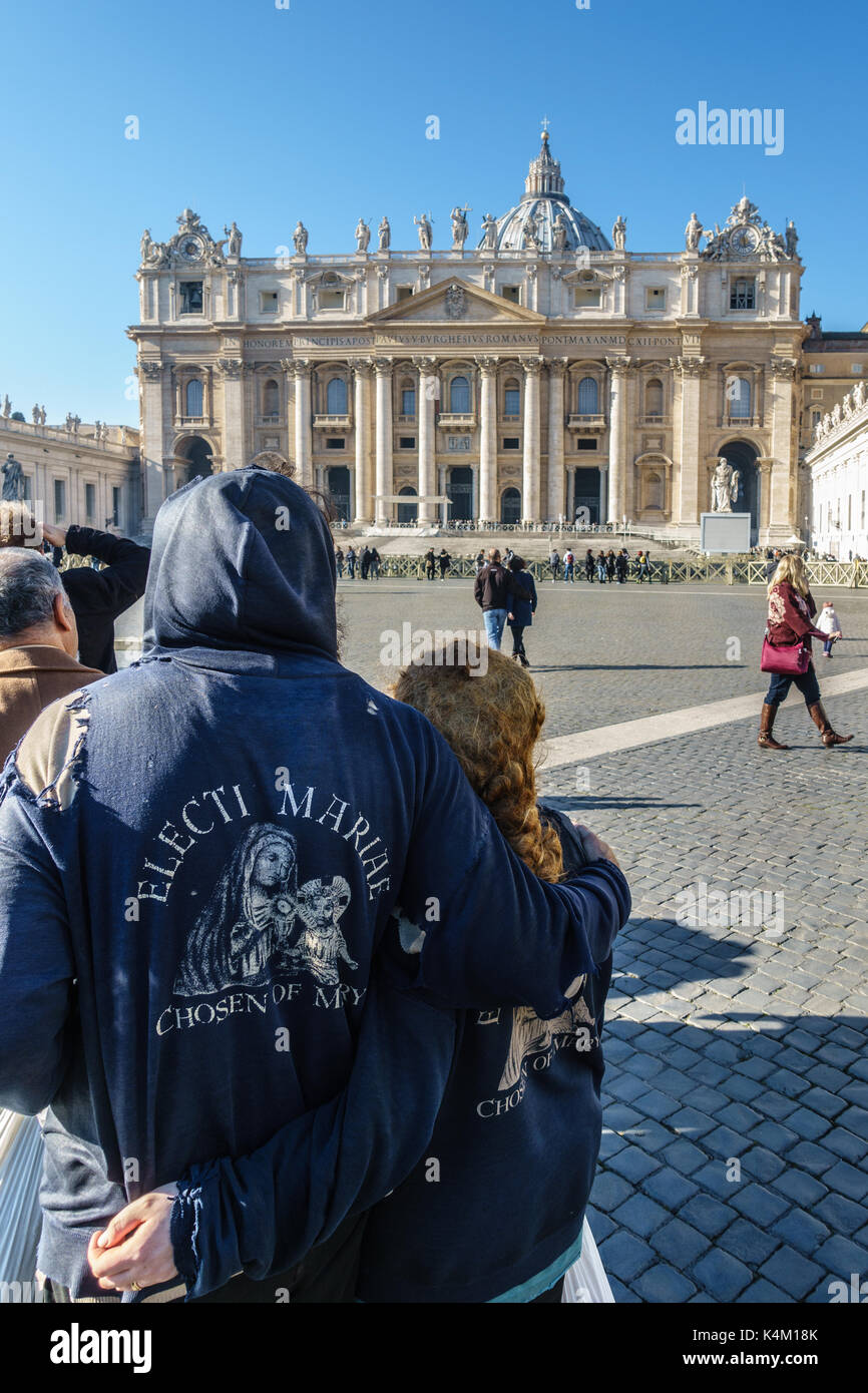 Warteschlange eintragen St. Peter, Rom. Stockfoto