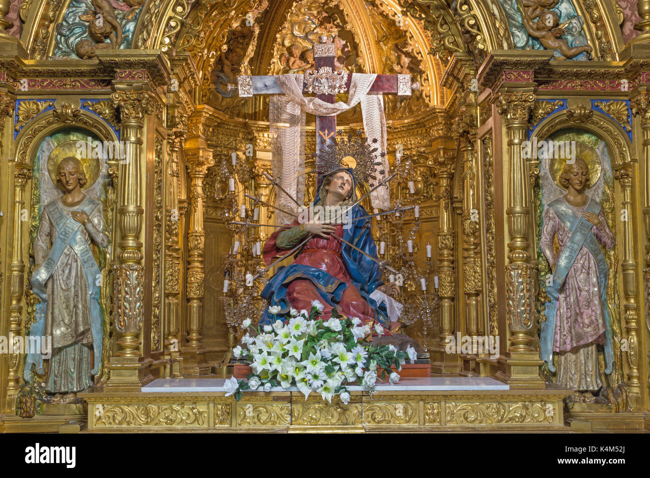 SALAMANCA, SPANIEN, APRIL 17, 2016: Die geschnitzten polychrome barocken Altar der Madonna von Trauer (Capilla de los Dolores) Stockfoto