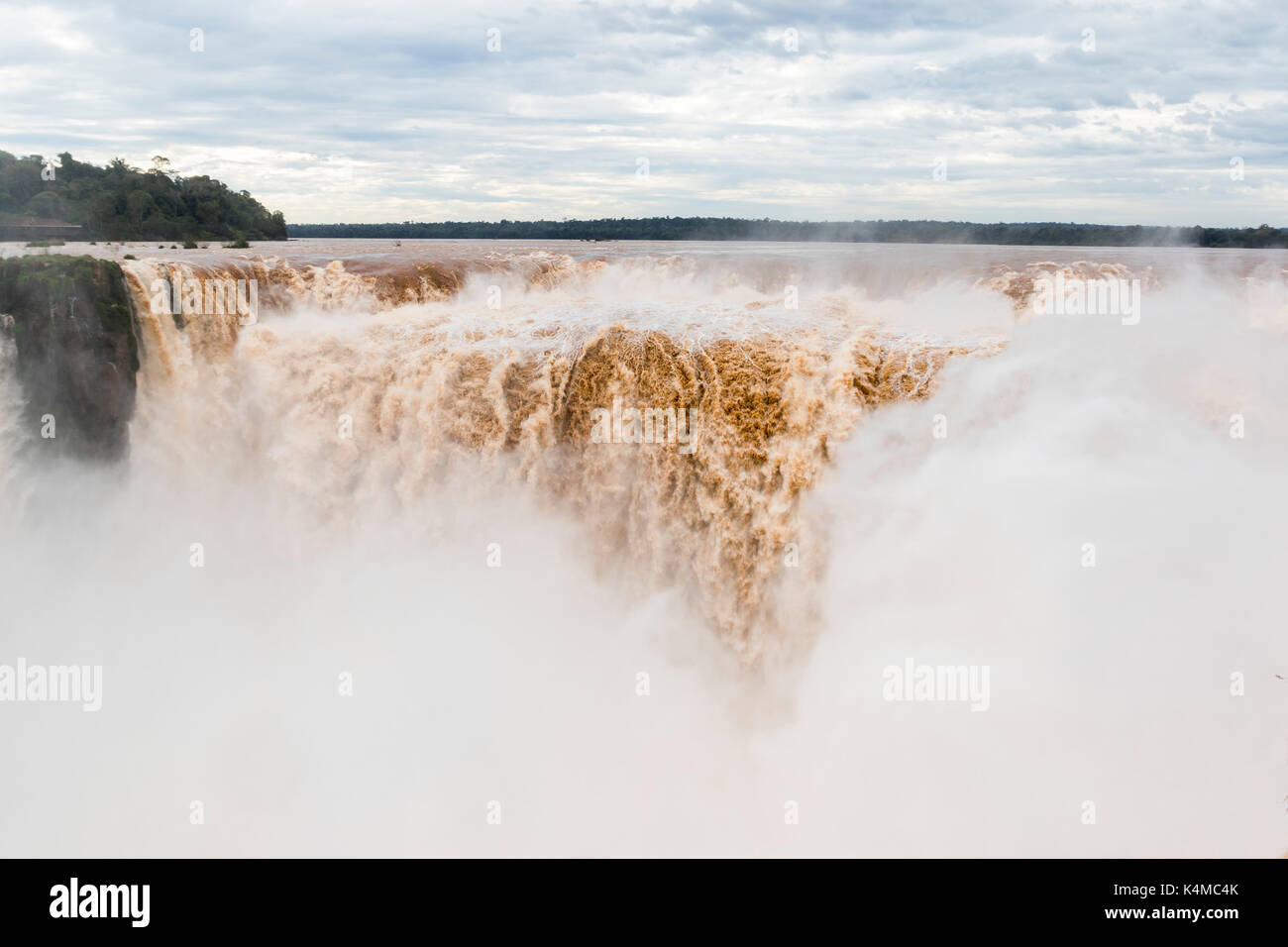 Garganta do Diabo in Iguazu falls Veiw aus Argentinien Stockfoto