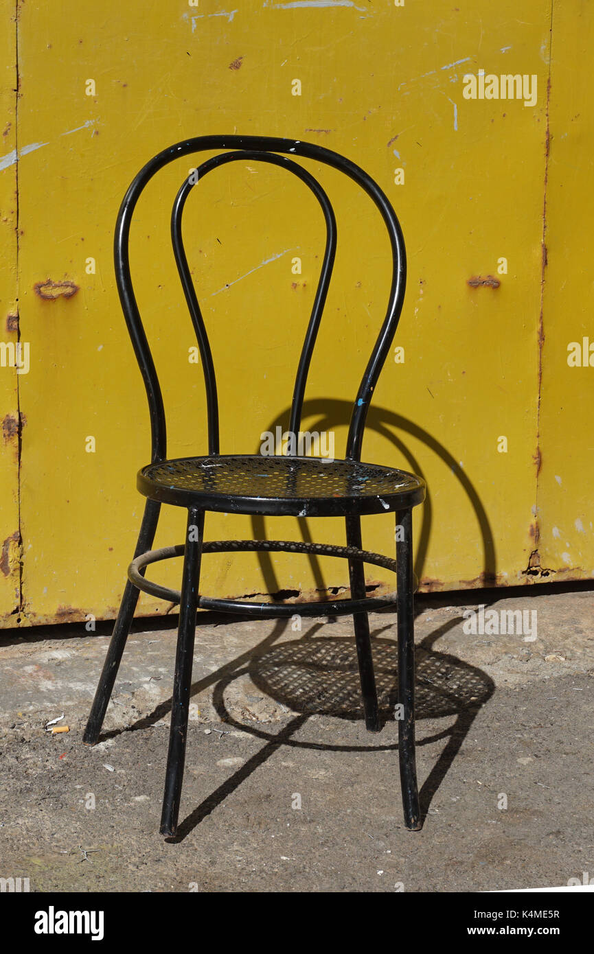 Stuhl und Schatten Stockfoto