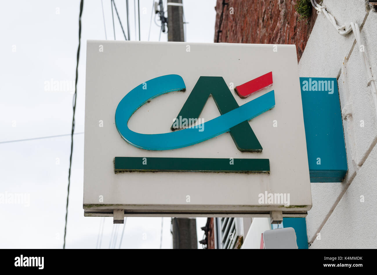 Zeichen außerhalb einer Niederlassung der Credit Agricole Nord de France in Hardinghen, Pas-de-Calais Stockfoto