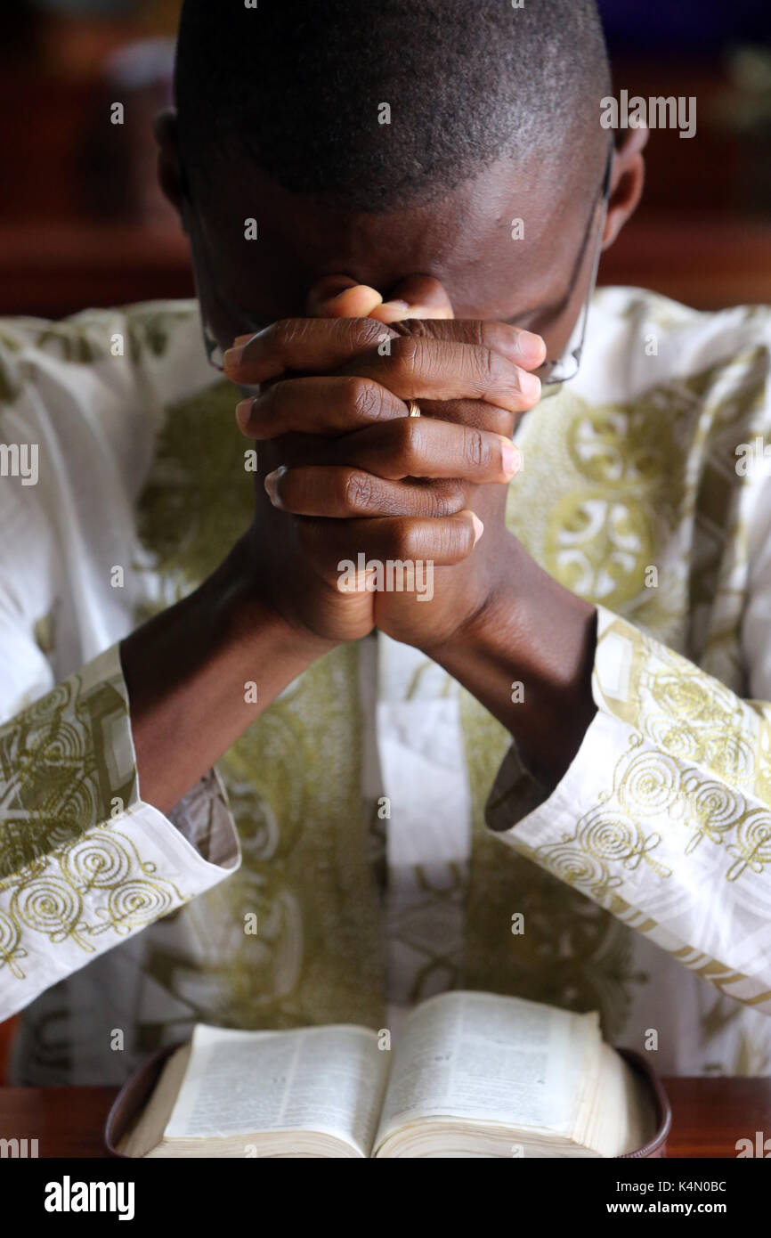 Gebet, Sonntag morgen Katholische Messe, Lome, Togo, Westafrika, Afrika Stockfoto