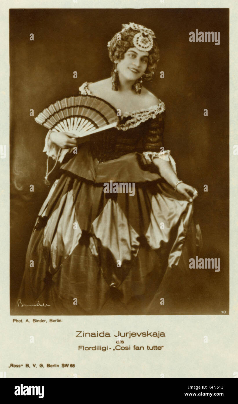 Zinaida JURJEVSKAJA (Sopran) als Fiordiligi in Mozarts Cosi fan tutte". Der oesterreichische Komponist, 1756-1791 Stockfoto