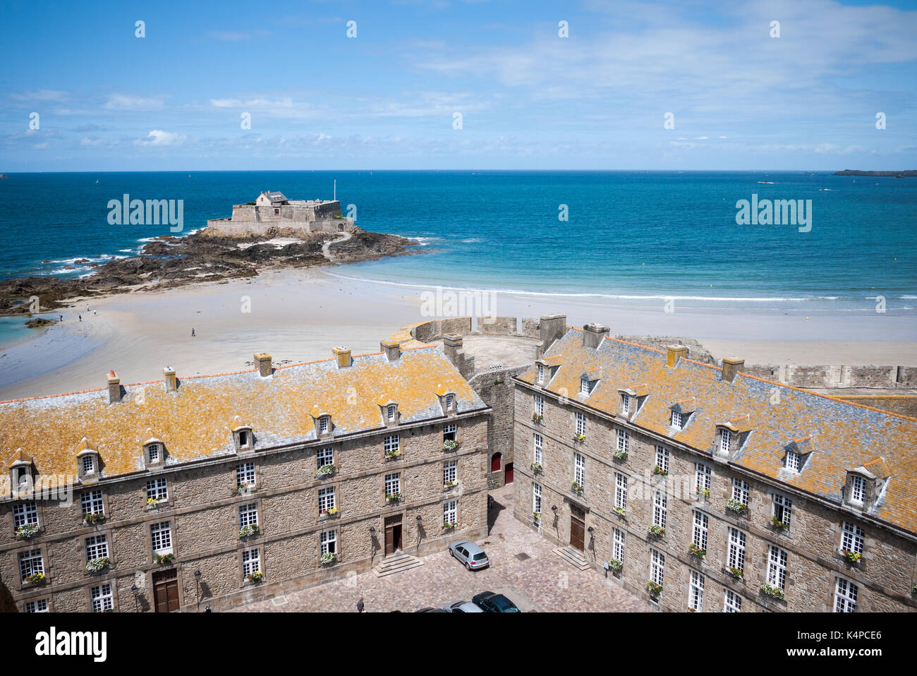 Mairie de saint malo -Fotos und -Bildmaterial in hoher Auflösung – Alamy